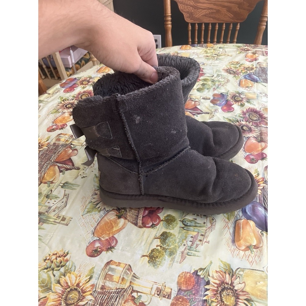 UGG Mini Bailey Bow II Boots Gray Suede Women's Size 8 Cozy Shearling Shoes